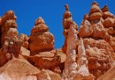 Bryce_0849 * Walking past the Queen * 2214 x 1550 * (1.18MB)
